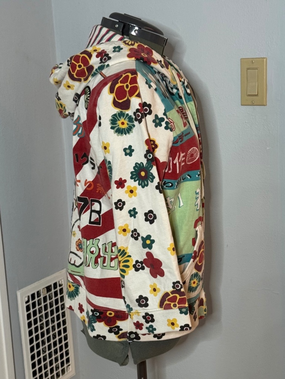 Y2K Lucky Brand "Shibuya Kitty" XL Applique Hoodie Rising Sun Striped Floral - Picture 5 of 11